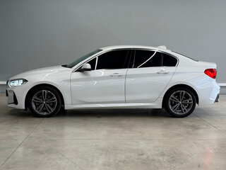 2022 BMW 1 серии 120i III (F52) Рестайлинг, белый, 2430000 рублей, вид 5