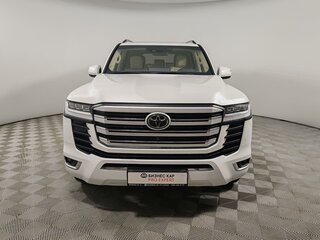 2022 Toyota Land Cruiser 300 Series, белый, 9999000 рублей, вид 2