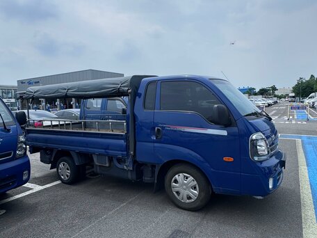 2022 Kia Bongo, синий, 3790000 рублей, вид 4