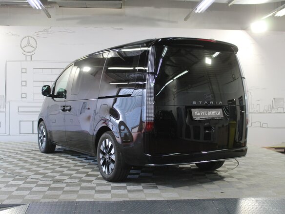2025 Hyundai Staria I, чёрный, 9999000 рублей - вид 9