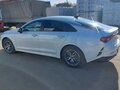 2021 Kia K5 III, белый, 3300000 рублей - вид 3