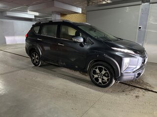 2022 Mitsubishi Xpander Cross I, серый, 2080000 рублей, вид 3