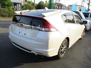 2012 Honda Insight II Рестайлинг, белый, 1070000 рублей, вид 4