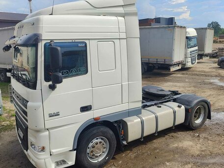 2017 DAF XF 105, белый, 6300000 рублей, вид 2