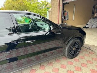 2019 Porsche Cayenne III, чёрный, 7000000 рублей, вид 3