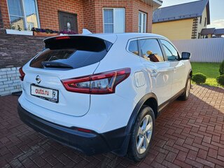 2019 Nissan Qashqai II Рестайлинг, белый, 1700000 рублей, вид 4
