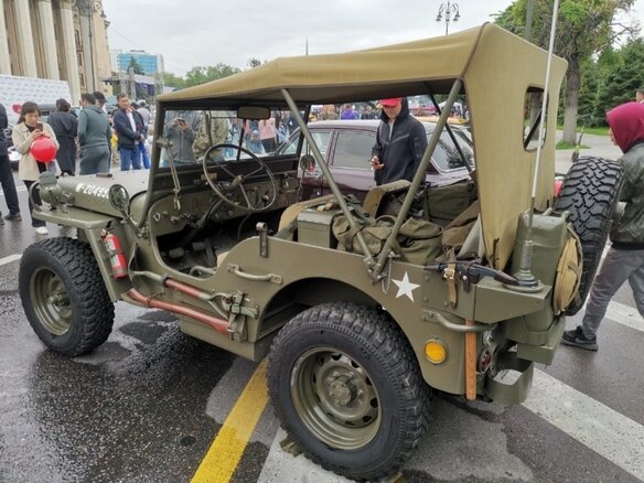 1942 Willys MB, зелёный, 6000000 рублей - вид 17