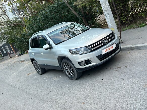 2013 Volkswagen Tiguan I Рестайлинг, серый, 1290000 рублей - вид 2