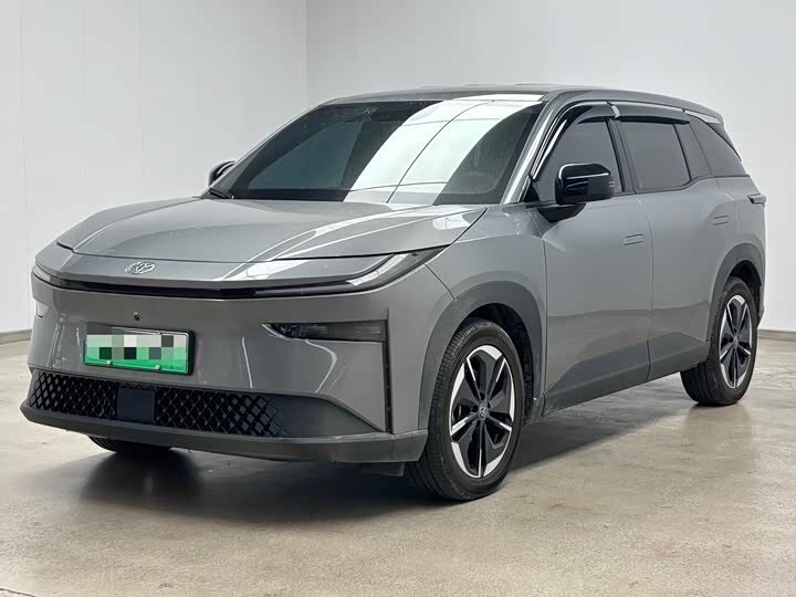 Открыть фотографии: Toyota bZ3X