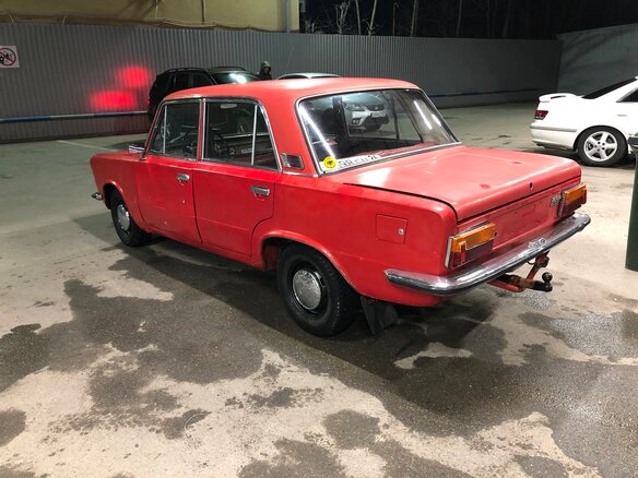 1973 Fiat 125, красный - вид 3
