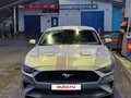 2021 Ford Mustang VI Рестайлинг, серебристый, 3000000 рублей - вид 1