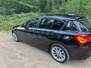 2018 BMW 1 серии 118i II (F20/F21) Рестайлинг 2, чёрный, 1366677 рублей, вид 4