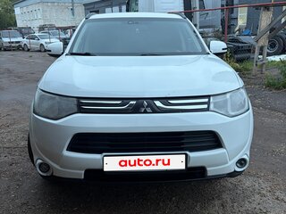 2012 Mitsubishi Outlander III, белый, 1200000 рублей, вид 2