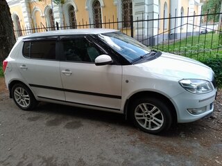 2011 Skoda Fabia II Рестайлинг, белый, 660000 рублей, вид 3