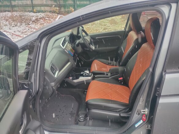 2018 Honda Fit III Рестайлинг, серый, 1480000 рублей - вид 7