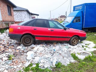 1988 Audi 80 IV (B3), красный, 70000 рублей, вид 4
