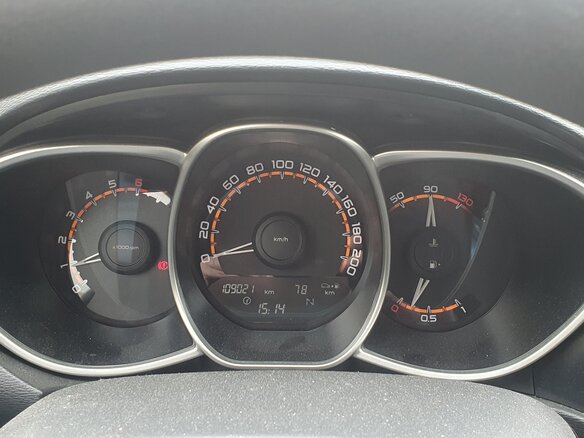 2019 Lada (ВАЗ) Vesta SW I, красный, 729000 рублей - вид 4