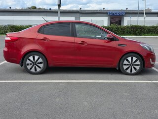 2011 Kia Rio 4-speed III, красный, 800000 рублей, вид 4