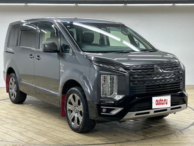 Открыть фотографии: Mitsubishi Delica D:5 I Рестайлинг