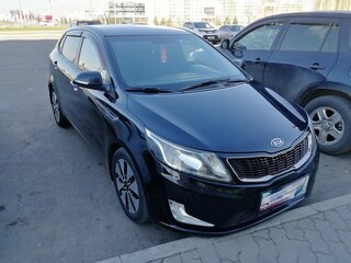 2012 Kia Rio 4-speed III, чёрный, 940000 рублей, вид 3