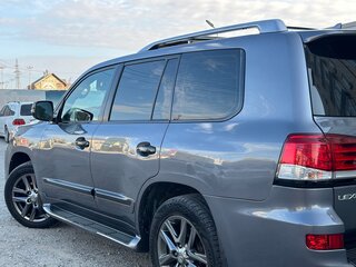 2013 Lexus LX 570 III Рестайлинг, серый, 4800000 рублей, вид 4