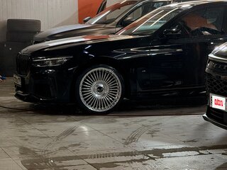 2020 BMW 7 серии 730d xDrive VI (G11/G12) Рестайлинг, чёрный, 9000000 рублей, вид 3
