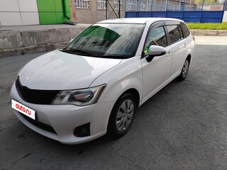 2012 Toyota Corolla Fielder XI (E160, E170, E180), белый, 1300000 рублей, вид 3