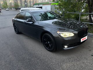 2014 BMW 7 серии Long 740Li xDrive V (F01/F02/F04) Рестайлинг, серый, 2300000 рублей, вид 1