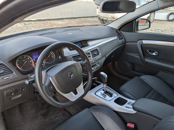 2009 Renault Laguna III, чёрный, 1300000 рублей - вид 21