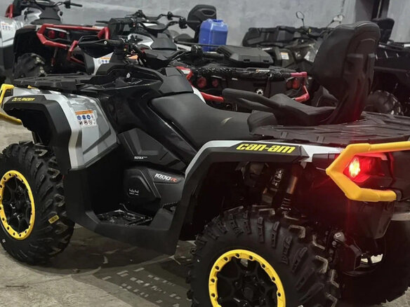 2025 BRP Can-Am Outlander 1000, чёрный, 2601300 рублей - вид 1