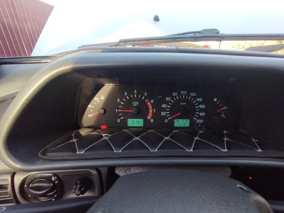 2004 Lada (ВАЗ) 2114, серебристый, 200000 рублей - вид 9