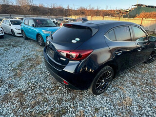 2016 Mazda Axela III Рестайлинг, синий, 1475000 рублей, вид 4
