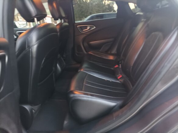 2015 Chrysler 200 II, серый, 1500000 рублей - вид 6