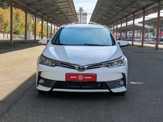 2017 Toyota Corolla XI (E160, E170, E180) Рестайлинг 1, белый, 1365000 рублей, вид 3