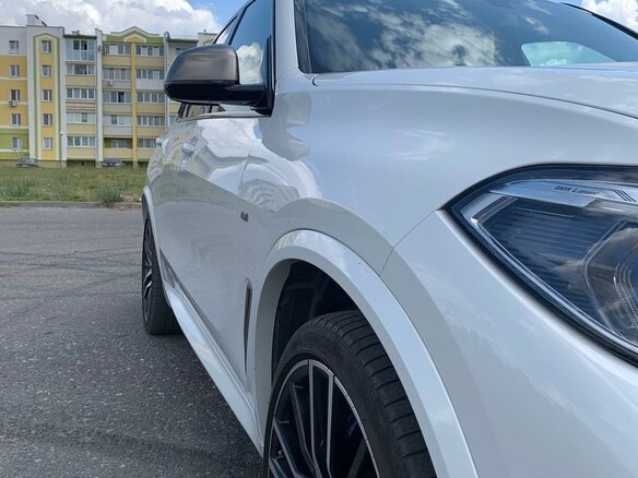 2019 BMW X5 M50d IV (G05/G18), белый, 5109360 рублей - вид 13
