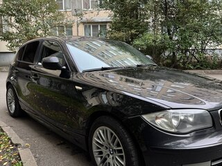 2010 BMW 1 серии 116i I (E81/E82/E87/E88) Рестайлинг, чёрный, 750000 рублей, вид 2