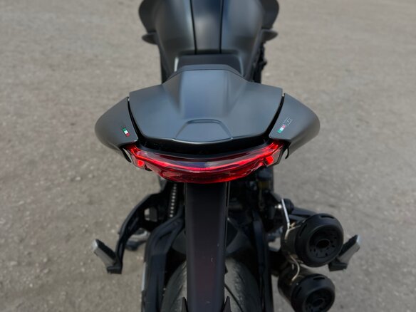 2021 Ducati Monster 937, чёрный, 1599000 рублей - вид 17