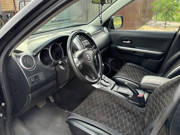 2005 Suzuki Grand Vitara II, чёрный, 800000 рублей - вид 5