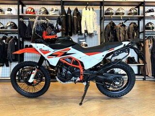 2025 KTM 390 Adventure R, оранжевый, 830000 рублей, вид 3