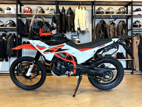 2025 KTM 390 Adventure R, оранжевый, 830000 рублей, вид 3