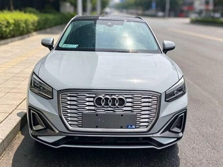 2022 Audi Q2 L e-tron I Рестайлинг, серый, 2100000 рублей, вид 3