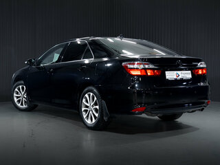 2017 Toyota Camry VII (XV50) Рестайлинг, чёрный, 1679000 рублей, вид 5