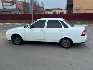 2015 Lada (ВАЗ) Priora I Рестайлинг, белый, 775000 рублей, вид 4