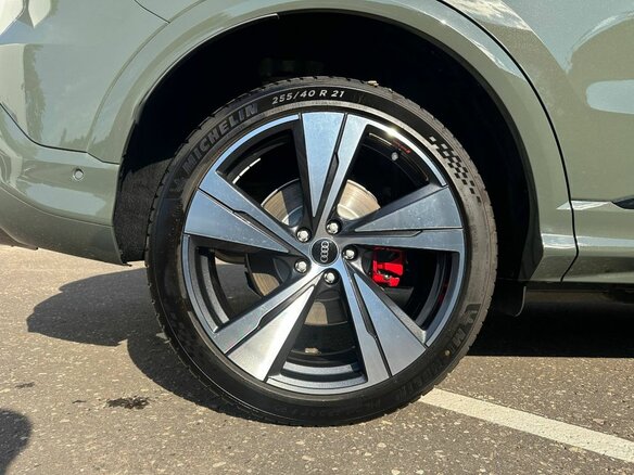 2026 Audi Q5 L III (GU), зелёный, 7350000 рублей - вид 6