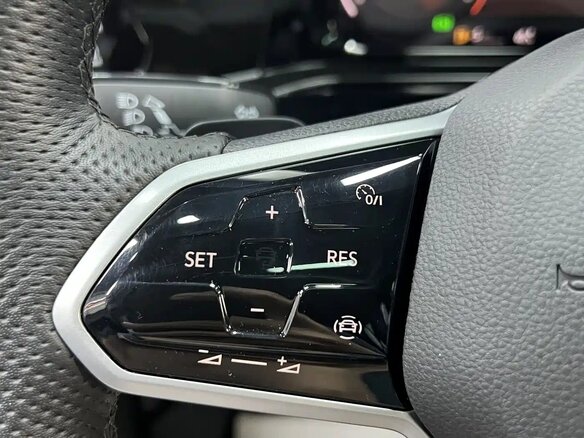 2022 Volkswagen Golf VIII, серый - вид 17