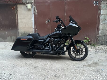 2022 Harley-Davidson Road Glide ST, чёрный, 2750000 рублей, вид 2