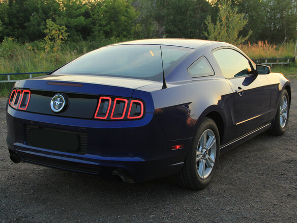 2013 Ford Mustang V Рестайлинг, синий - вид 3