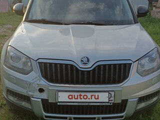 2015 Skoda Yeti I Рестайлинг, серебристый, 800000 рублей, вид 2