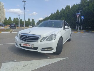2012 Mercedes-Benz E-Класс 300 IV (W212, S212, C207), белый, 2000000 рублей, вид 2