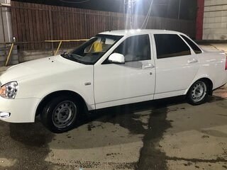 2010 Lada (ВАЗ) Priora I, белый, 380000 рублей, вид 1